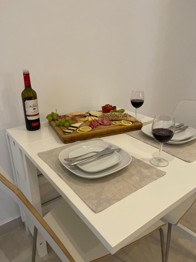 New Townhouse In The Heart Of Nerja With Jacuzzi Villa Екстериор снимка