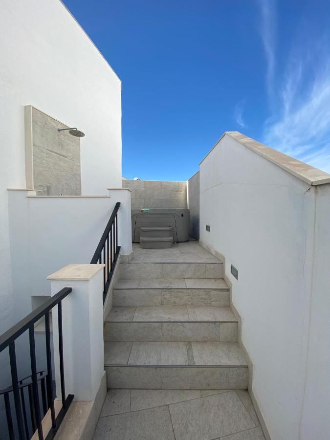 New Townhouse In The Heart Of Nerja With Jacuzzi Villa Екстериор снимка